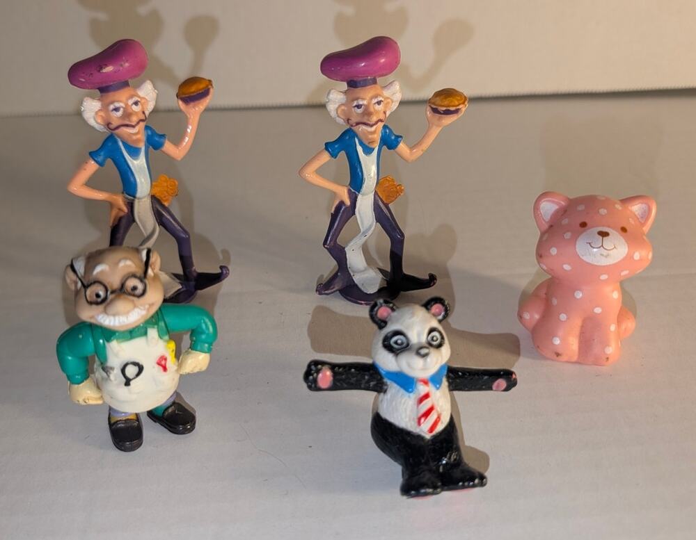 Vintage Rare Strawberry Shortcake Figures & Teddy Ruxpin Kenner